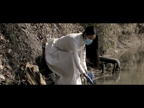 NO.7-化工污染土收集，为“世界土壤日”所拍的的纪录片