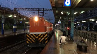7556次貨物列車八堵站通過(R191逆牽)