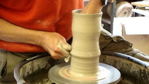 Ingleton Pottery Throwing Making a clay pottery Utensil Jar on the wheel
