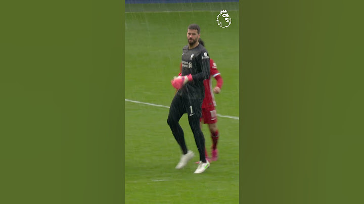 Liverpool GK Alisson SCORES late goal #shorts