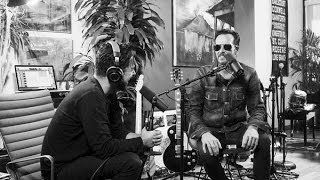 Scott Weiland & The Wildabouts - "The Jean Genie" (David Bowie Cover) | House Of Strombo