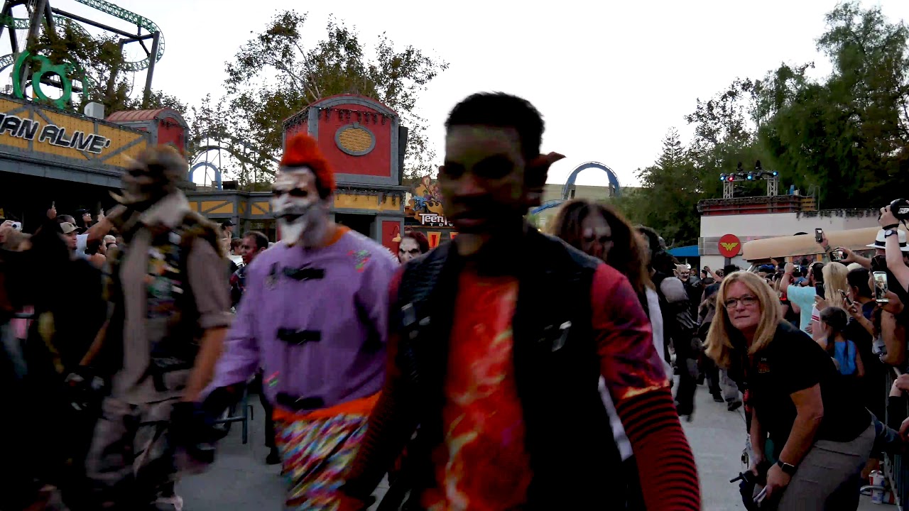 Unleashed Six Flags Magic Mountain Fright Fest Opening - YouTube