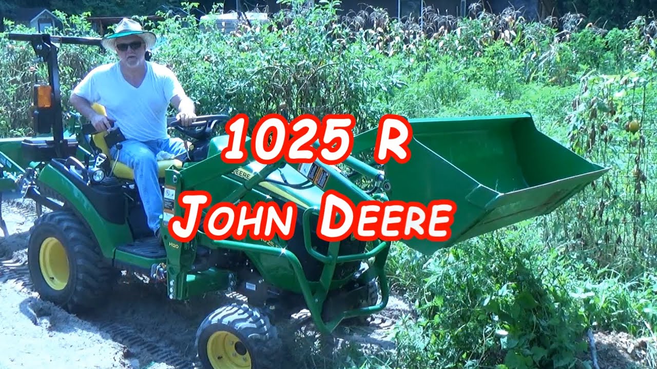 1025R John Deere - YouTube