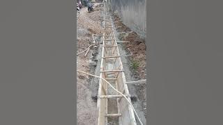 mal saluran drainase(parit)