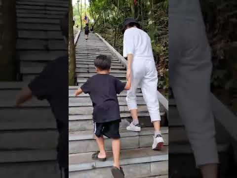 Video Review: Đền Thượng Ba Vì [Phạm Ngọc Linh] - youtube