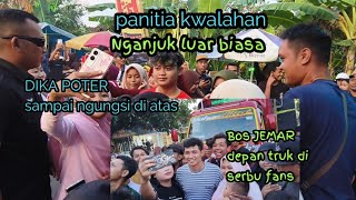 Download Lagu Panitia kwalahan, DIKA POTER ngungsi ke atas, gantian Bos JEMAR diserbu fans di depan truk... MP3 Download Lagu Panitia kwalahan, DIKA POTER ngungsi ke atas, gantian Bos JEMAR diserbu fans di depan truk... MP3
