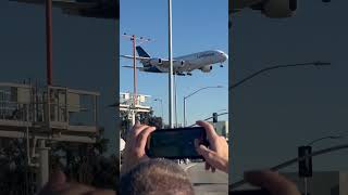Lufthansa A380 firm touchdown on RWY24L at KLAX #aviation