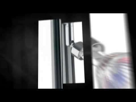 Video: Vitrinenschrank (42 Fotos): Glas Schmale Version Für Das Wohnzimmer, Eckmodelle Mit Glas Und Beleuchtung, Beispiele Aus Massiver Kiefer Und Anderen Hölzern