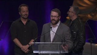 Stewart Butterfield Wins Founder of the Year at the 9th Annual Crunchies Guide
