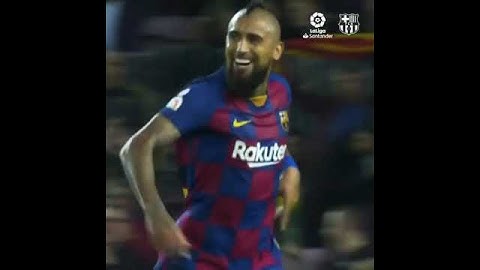 MESSI VS VIDAL