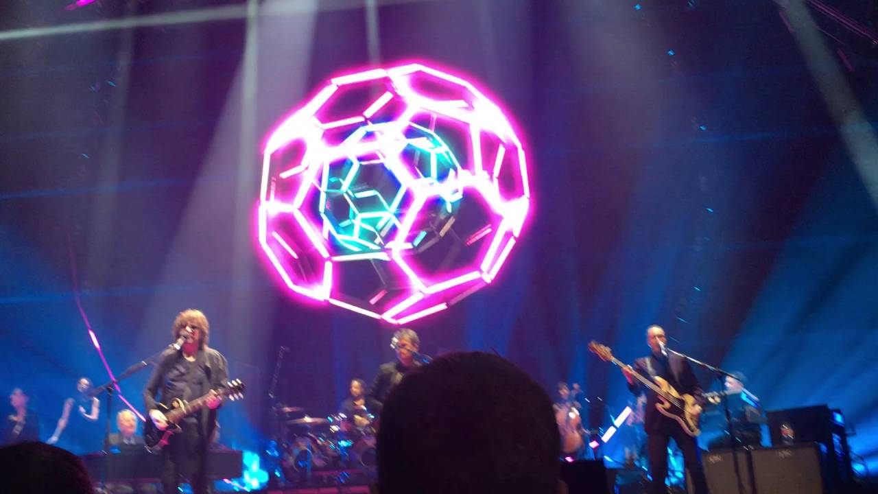 Jeff Lynne's ELO *LIVE* 2016 Tour, The O2 London: Don't Bring Me Down