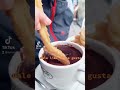 Churros y chocolate