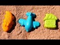 Video e giochi educativi. Sabbia colorata. Impariamo i colori in italiano