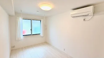 Tiny Tokyo Apartment by the Train Tracks!🏠🚃 - 25.2sqm / 271.2sqft(Ep 90)