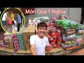 Hưng Vlog - Cùng Mẹ Bà Tân Vlog Tặng Món Quà Ý Nghĩa Giúp Người Nghèo