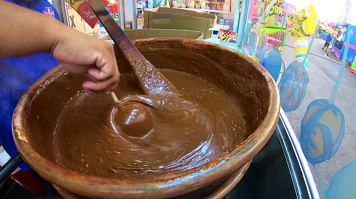 FAIR FOOD: Caramel Apples