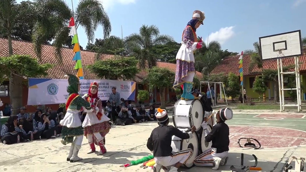 Kereen...!!! Penampilan Marching Band SMP BP Margasari di Upacara HUT YPBP ke 38 di SMK BP SLAWI