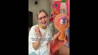 Download Lagu Heb jij Sinterklaas gevierd dit jaar? 🎁😋#pov #funny #fyp #fun #comedy #skit #shorts #foryou MP3