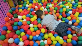 Soft Play & Ladies Night -VLOGMAS Day 9 screenshot 5