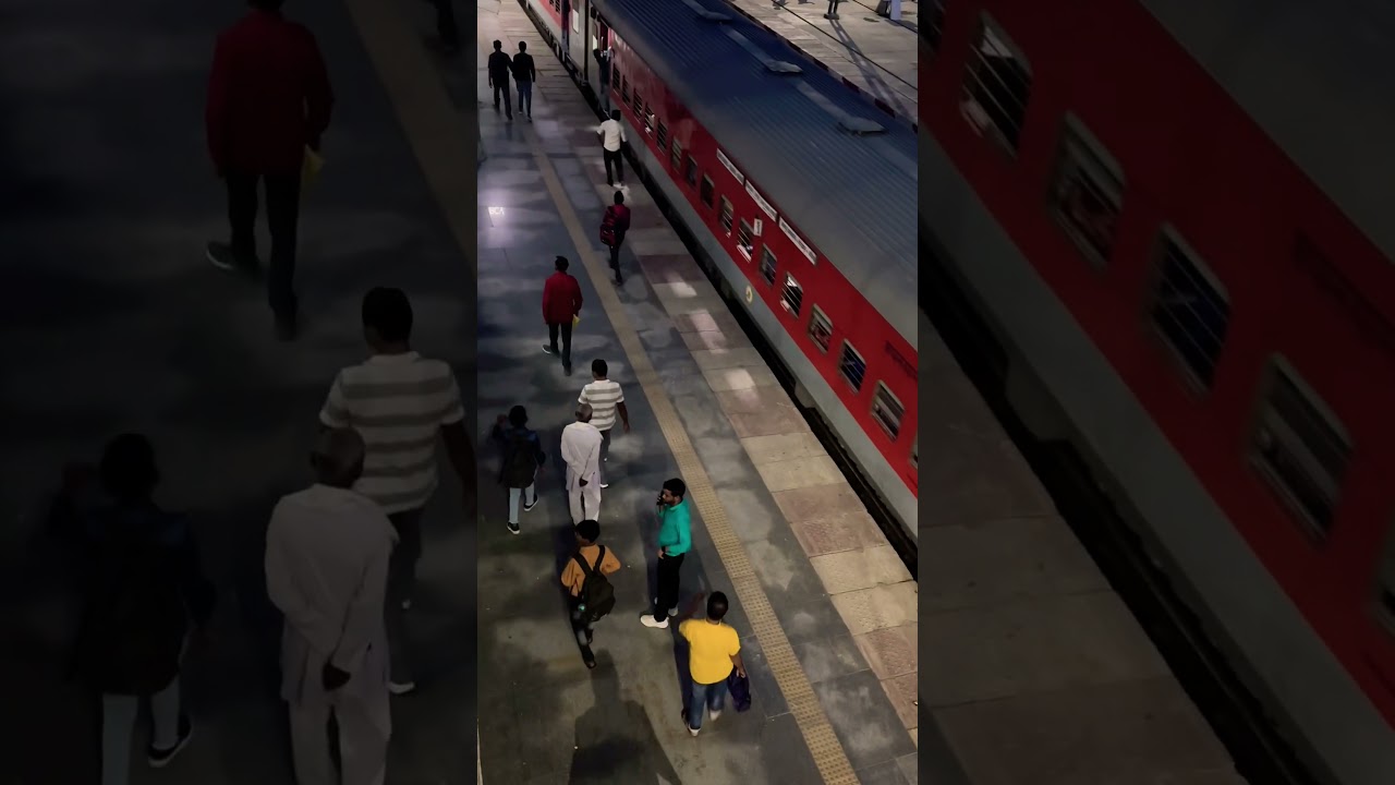 Waqt ka parinda ruka hai kaha | train status video
