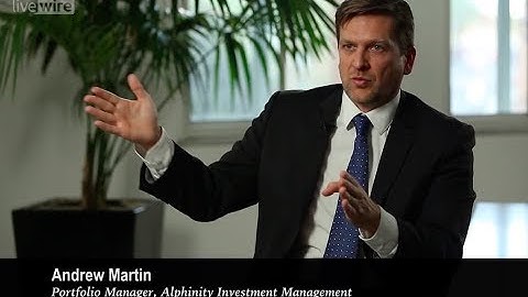 Why earnings revisions come in groups