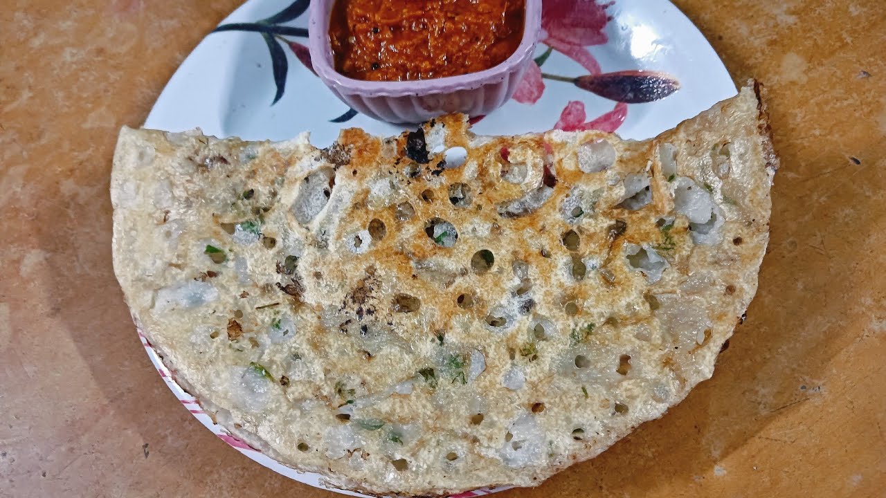  1 ಕಪ್ ರವೆಯಿಂದ ಕ್ರಿಸ್ಪಿಯಾದ ರವಾ ದೋಸೆ ಮಾಡುವ ವಿಧಾನ hotel style crispy rava dosa