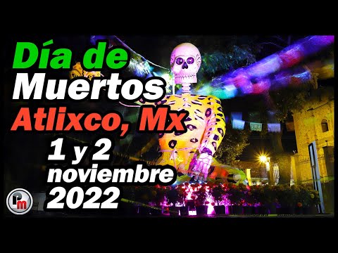 Calaveras gigantes en México previo al Día de Muertos