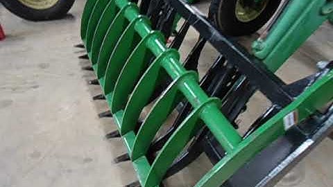 ArmstrongAg 72-11 grapple on my JD 2350