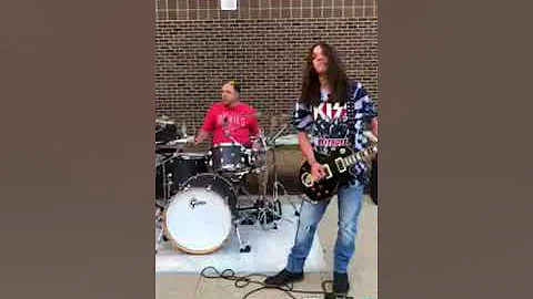 Jake Thistle -- Crossroads jam with Jason Colombini