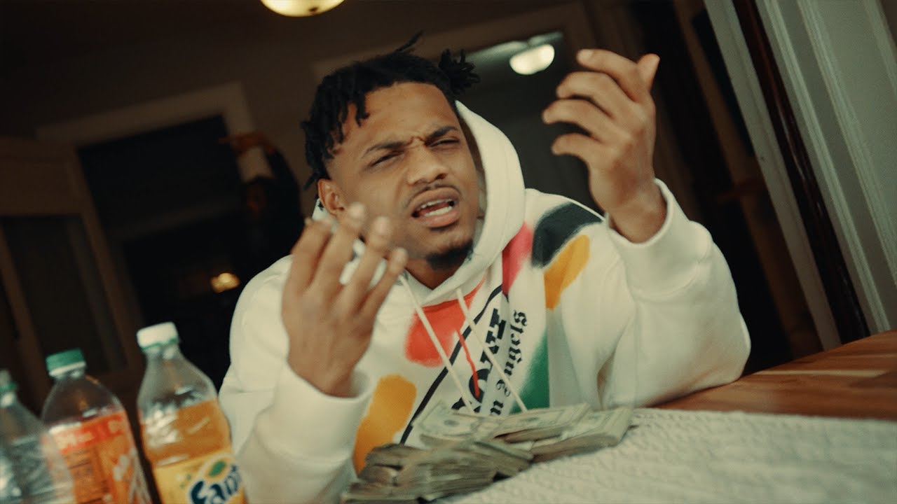 4Bs Mo - Bigger Risk ( Dir. by @RichNerdsProductions ) bekijken op YouTube 4Bs Mo - Bigger Risk ( Dir. by @RichNerdsProductions ) bekijken op YouTube