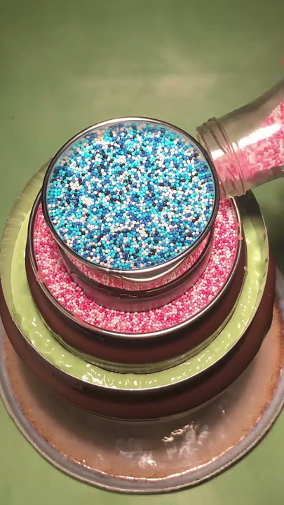 Pull me up three layer cake - Tsunami Cake - Tiktok Foodiebeats Cake - Tsunami Sprinkles cake