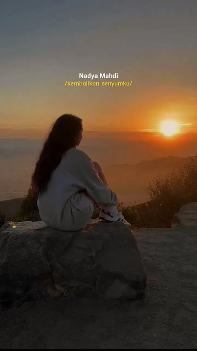 Kembalikan senyumku [ Melly Goeslaw ] - Cover by Nadya Mahdi #liriklagu #musik_story #shorts