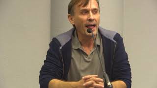 Robert Knepper answering a question in his T-Bag voice during Q&amp;A @ F.A.C.T.S 2014, Belgium