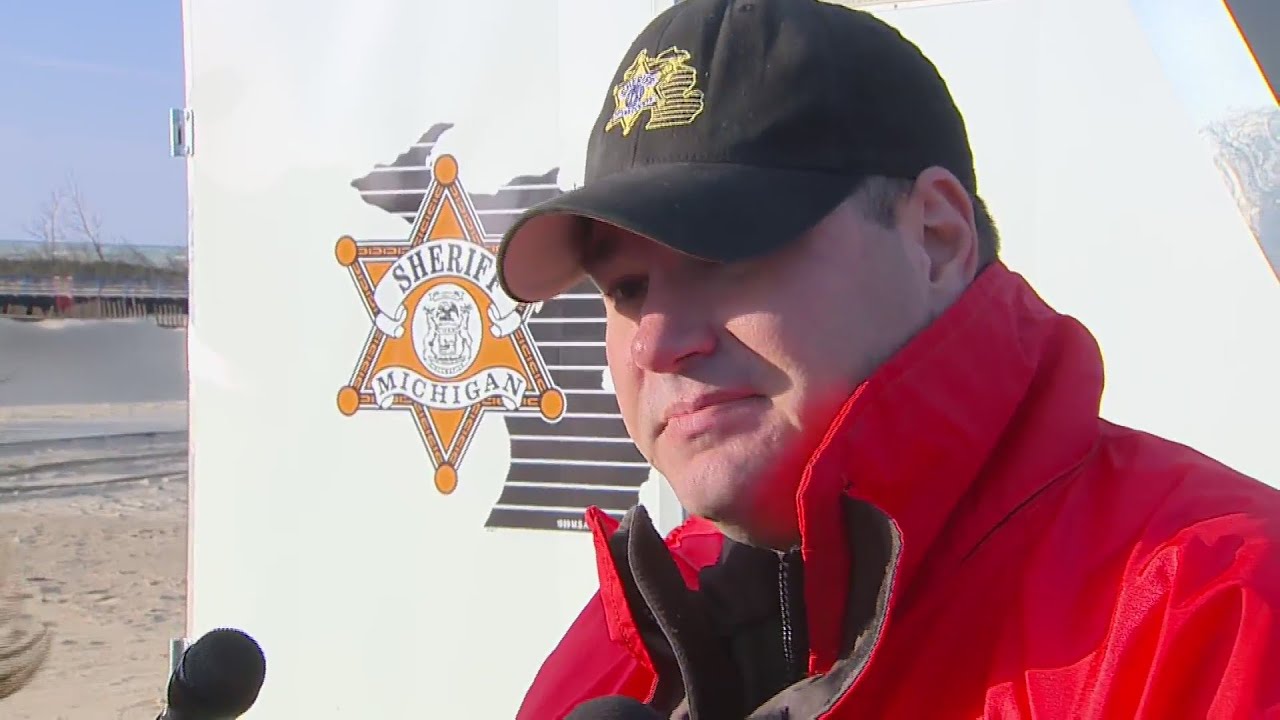 Authorities Identify Teen Swept Into Lake Michigan From Pier