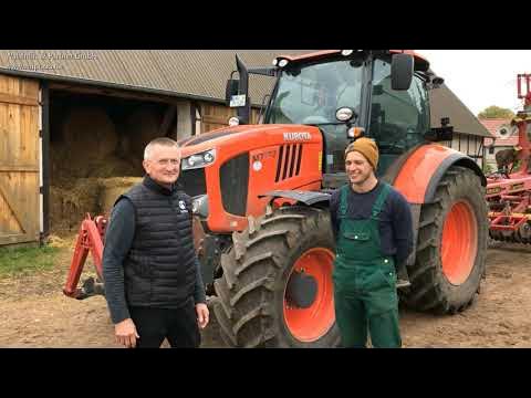 Kubota EK1-261 presentation walkaround🚜 Kubota tractor EK1 -261 in use  with front loader equipment 🌾 
