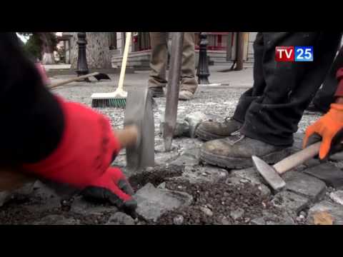 დაზიანებული ქვაფენილები ბათუმის ქუჩებში