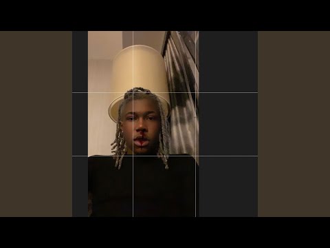 在 YouTube 上觀看「Watching Me」