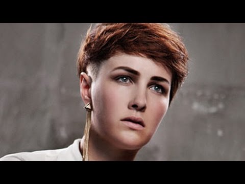 Video: Jak provést bělení na vlasech: 10 kroků (s obrázky)