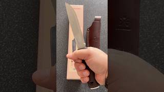 Morakniv Gerberg (S) Grand , váha bez pouzdra 190g, s pouzdrem 280g, délka čepele 142 cm