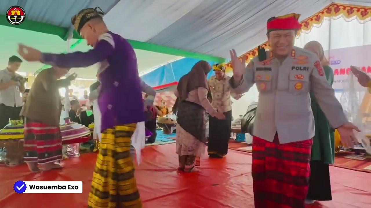 Kapolres Buton dampingi Wakil Gubernur Sultra Hadiri Wasuemba Exo