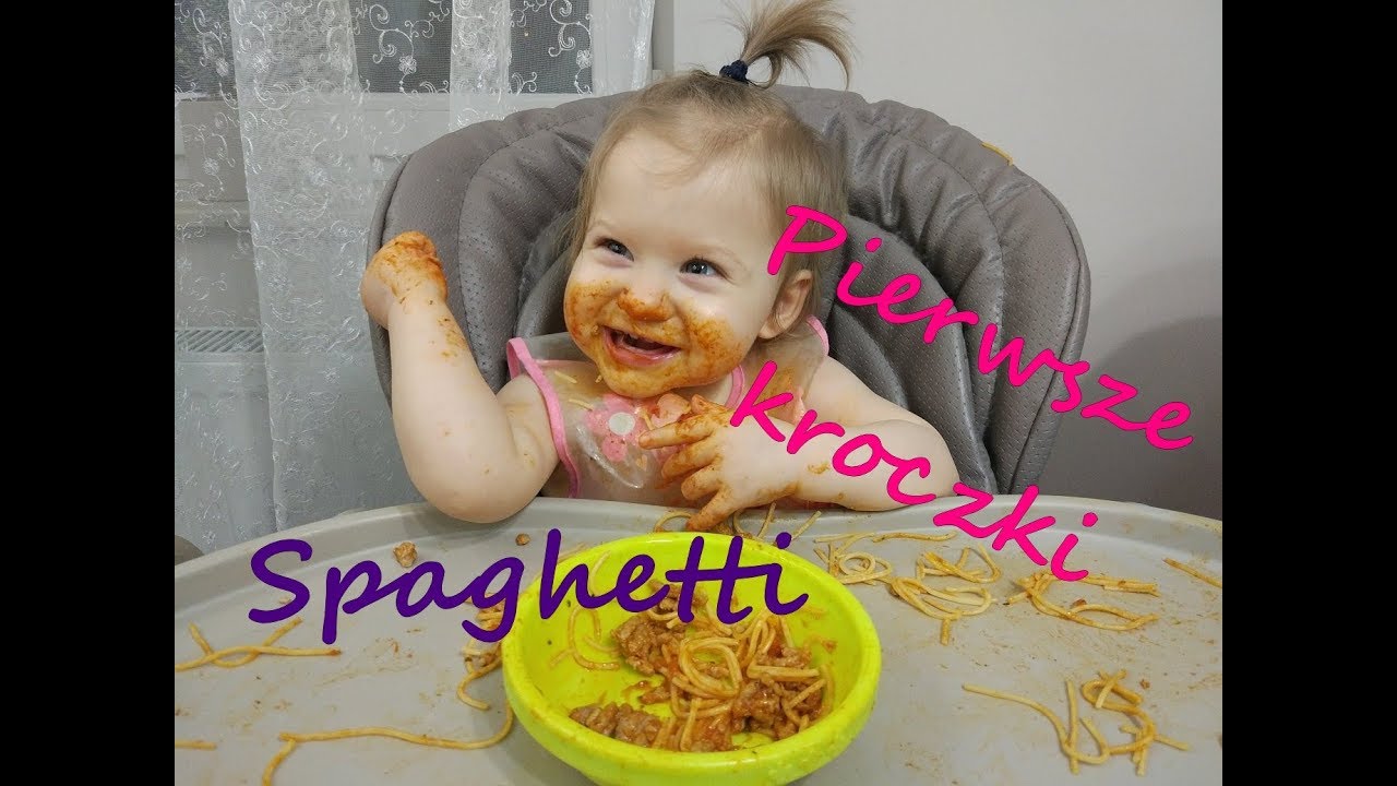 Pierwsze kroczki Łucji i pierwsze spaghetti