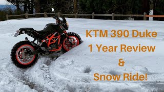 KTM 390 Duke Snow Drifting