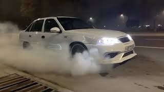 Yariş Pi̇sti̇ Drift Araç Diş Çekim Instagram 