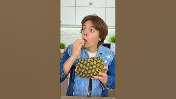 How to Open a Pineapple... The EASY Way! 🍍