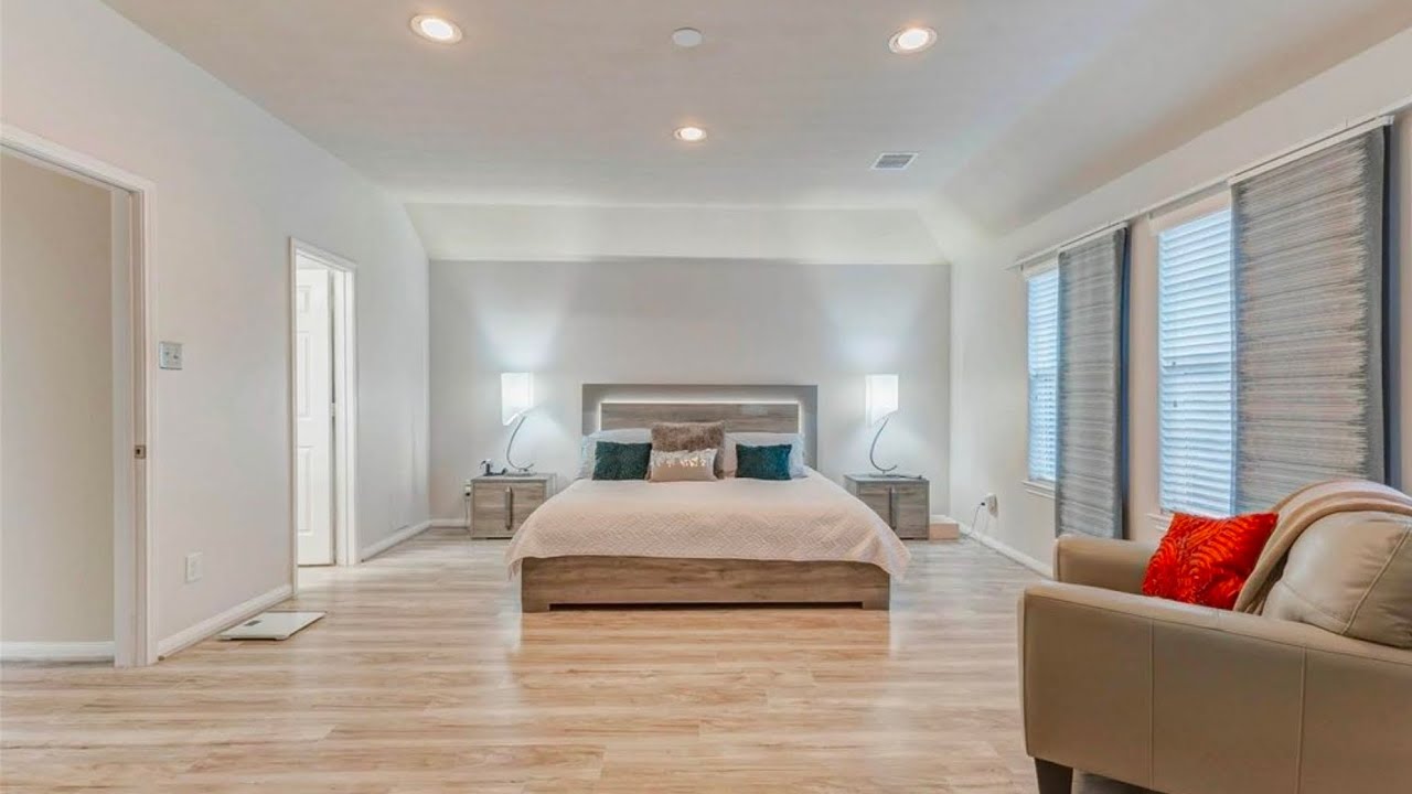 Show nhà 191.10 Canaras 4 bed 2.5 bath, 2360sqft, 2010, Tax 2.29