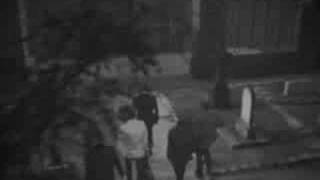 Kaiser Chiefs - I Predict A Riot