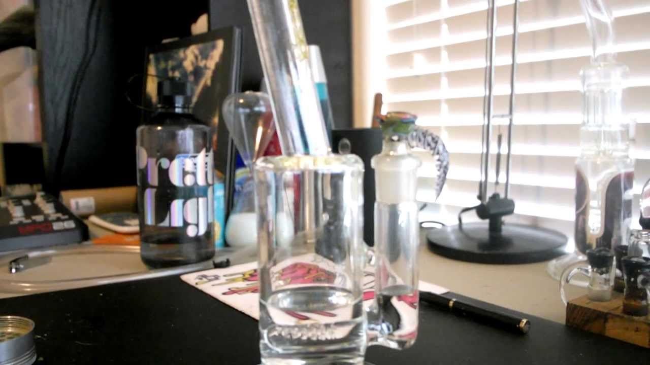 Sovereignty Stemline + Shatter Topped Bowl