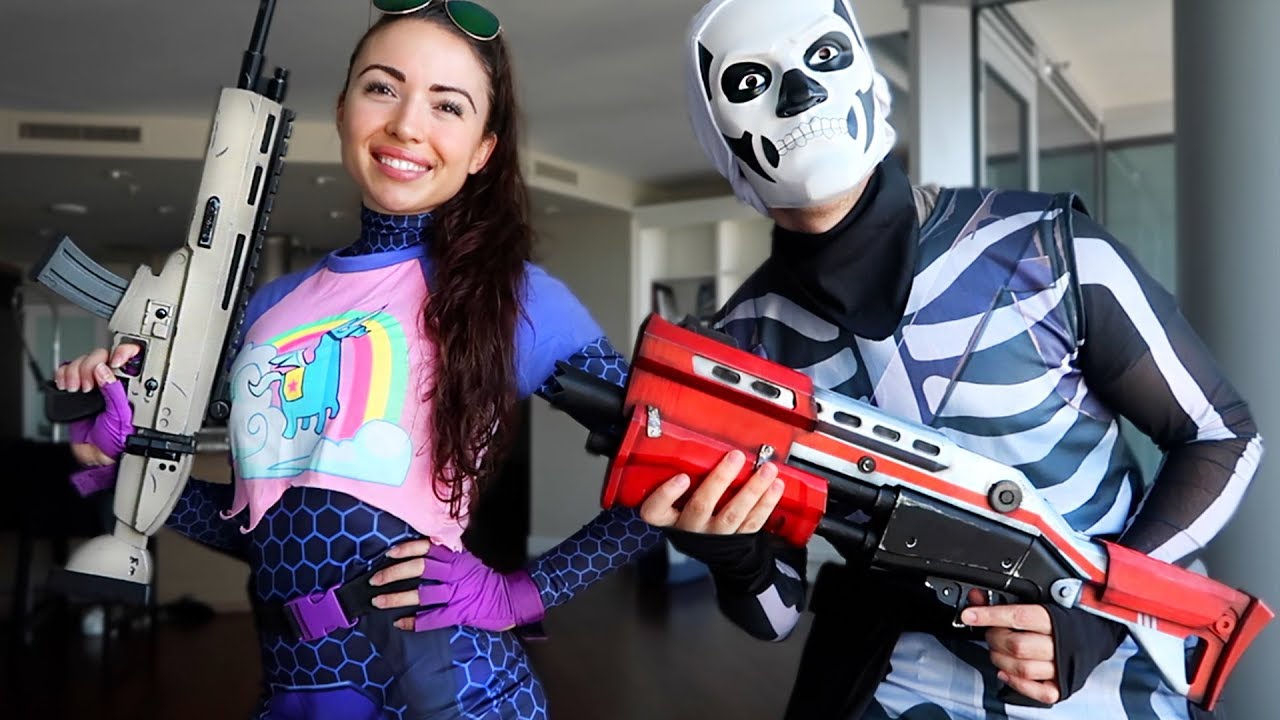Fortnite HALLOWEEN Costumes + REAL LIFE Weapons! - YouTube