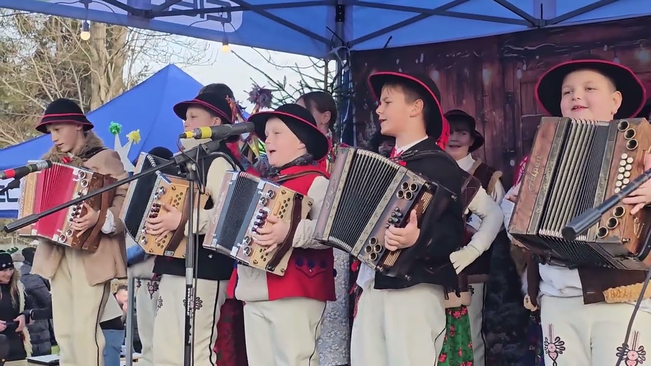 Przegląd Grup Kolędniczych podczas XII Jarmarku Bożonarodzeniowego w Cięcinie