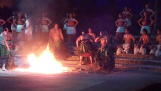 20100501 - Fire Dance at Polynesian 1